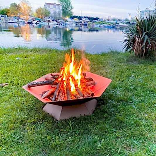 Mars Ateş Çukuru Bahçe Şöminesi ve Mangal